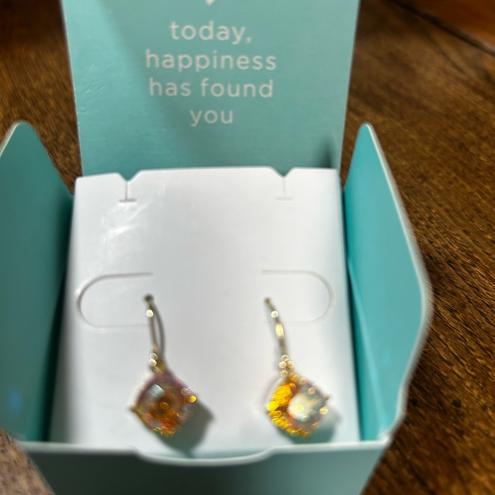 Origami Owl drop earrings